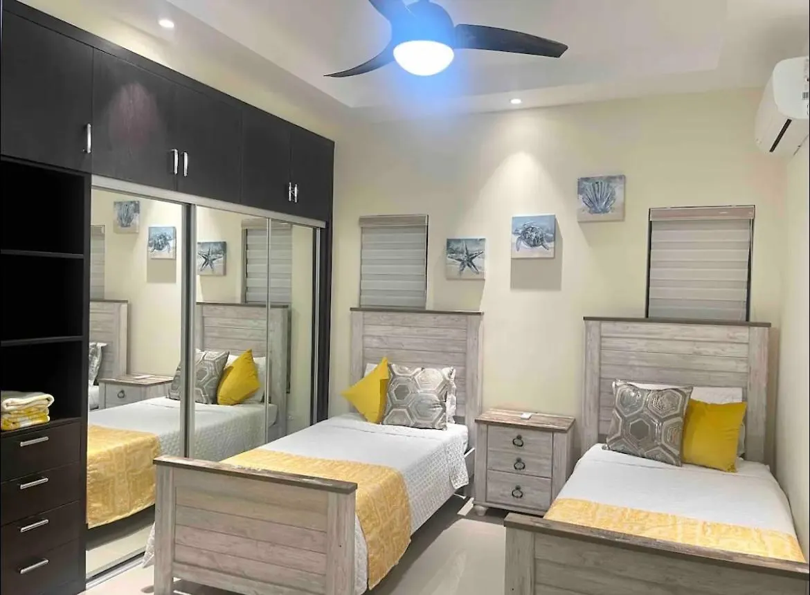 Oasis Infinity Vacation Home 2 Ocho Rios Jamaika